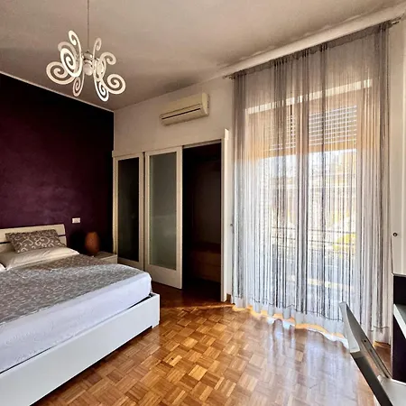 Raffaella Vatican House *