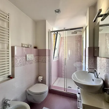 Raffaella Vatican House Daire