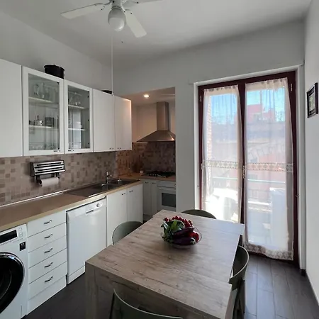 Raffaella Vatican House Roma