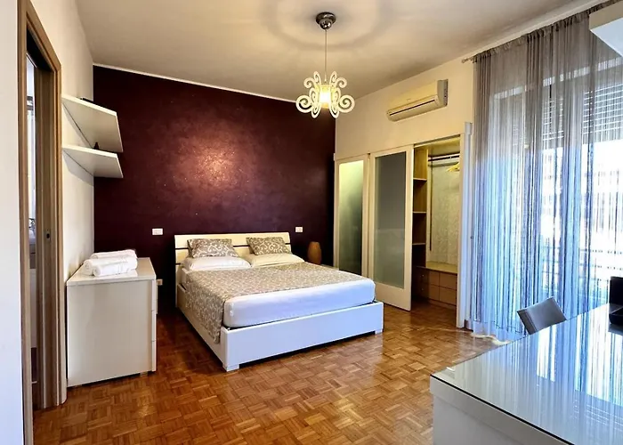 Raffaella Vatican House ローマ