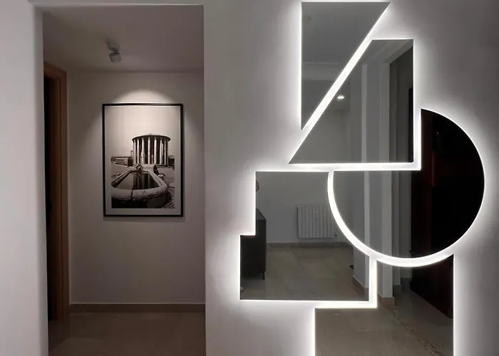 Raffaella Vatican House *