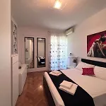 Raffaella Vatican House Apartament Rzym